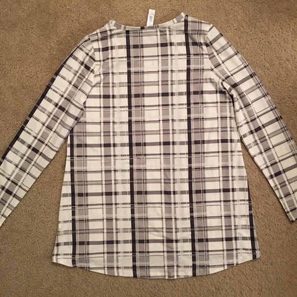NWT LuLaRoe Lynnae long sleeve gray white top - Picture 4 of 9